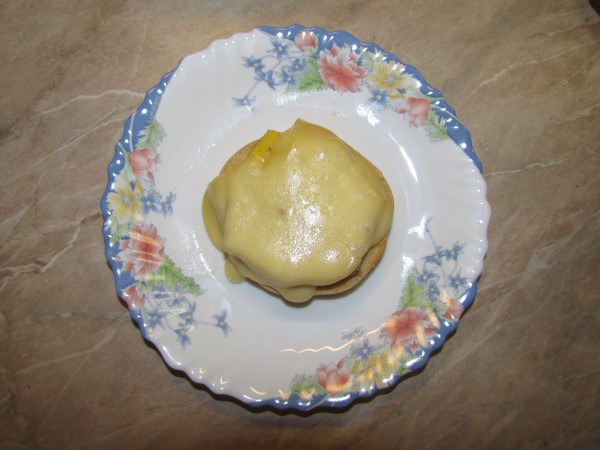 Бутерброд с ананасом и сыром