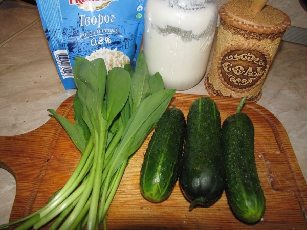 салат черемша с огурцом и творогом салат черемша творог черемша рецепты