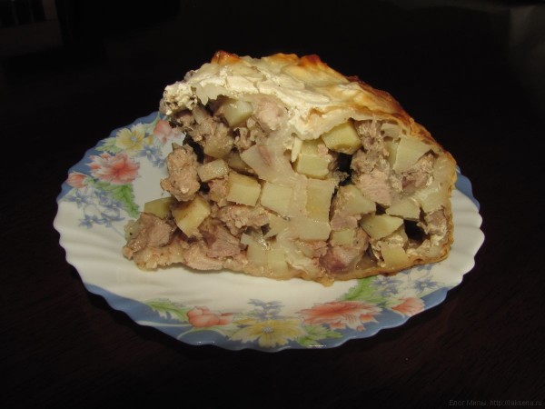 Пирог из лаваша с индейкой и картофелем