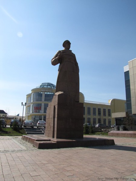 памятник Малышеву екатеринбург фото