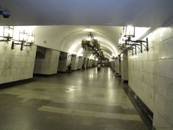 метро екатеринбурга станция уральская фото