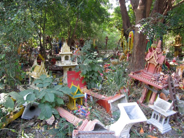 домики духов в таиланде