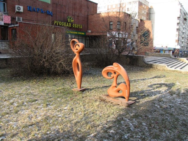 памятники новосибирска нарымский сквер банная скульптура