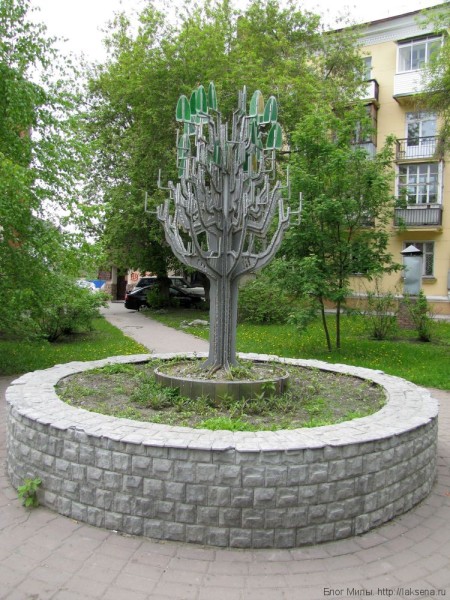 памятники в новосибирске серебренниковская