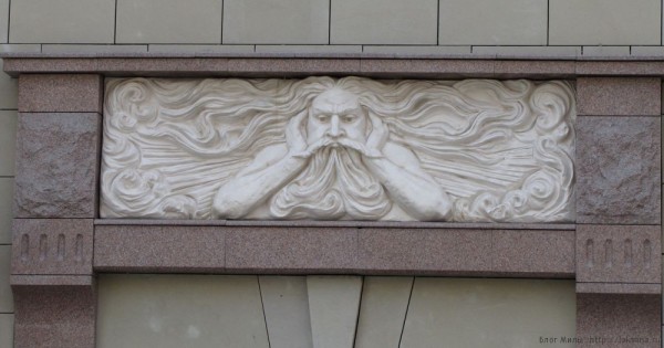 памятники и скульптуры новосибирска панно "Ветер, ветер, ты могуч"