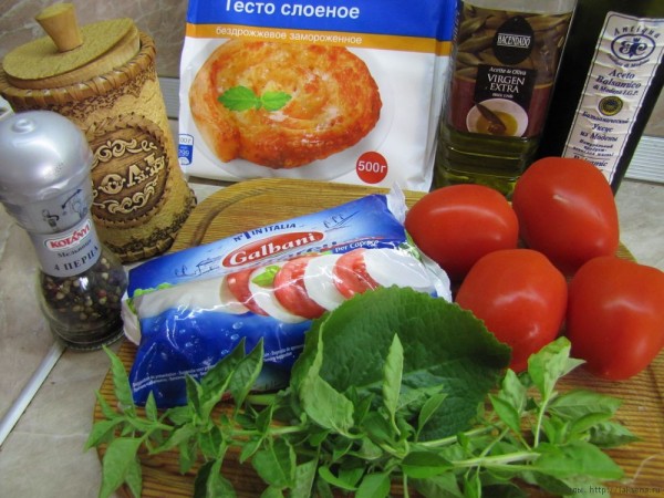 пирог с помидорами и моцареллой