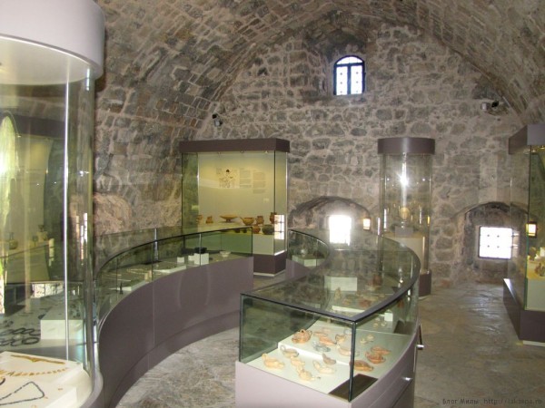 Крепость Сулеймана Великолепного зал археологических находок