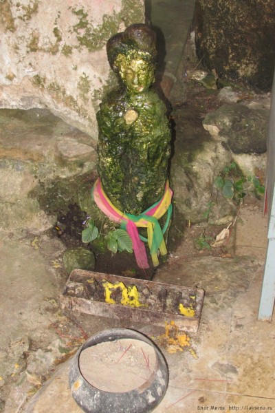 Экскурсия Затерянный мир Паттайя сталагмит в виде статуи будды
