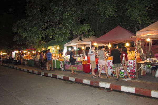 Ночной рынок Паттайя
