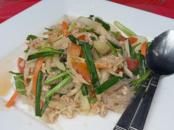 ям вун сен тайский салат из стеклянной лапши yam woon sen