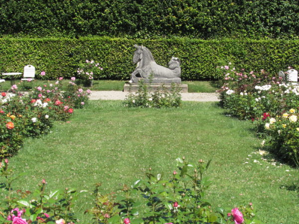 Парк роз в Баден-Баден Гённеранлаге