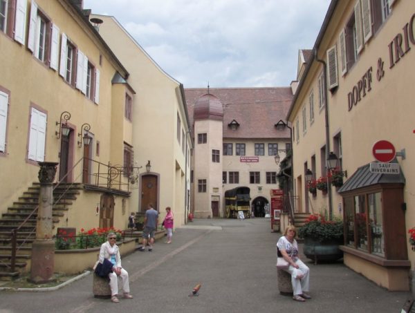 Замок герцогов Вюттембург-Монбельяр рикевир riquewihr