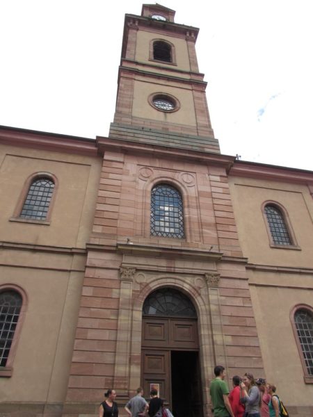 протестантская церковь риквир riquewihr Place des Trois Eglises