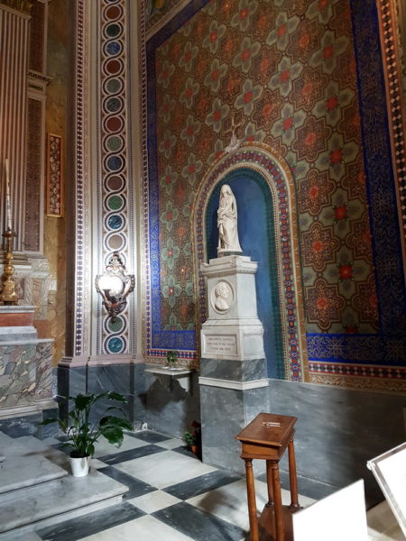 Базилика Сан Карло аль Корсо в Риме