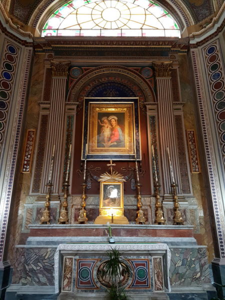 Базилика Сан Карло аль Корсо в Риме