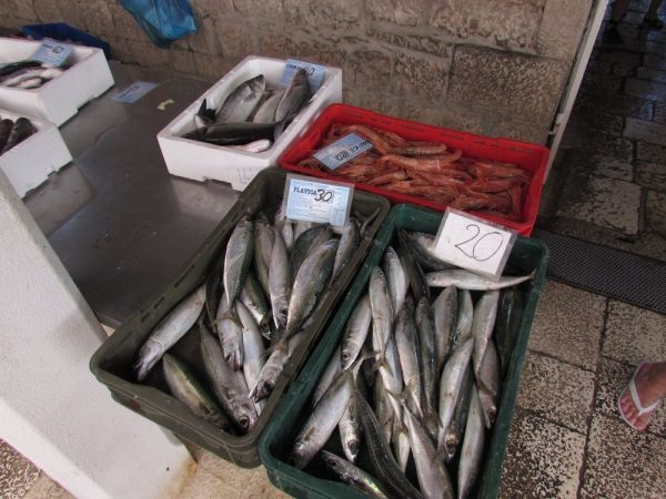 Рыбный рынок Трогир - рыбарница fish market trogir