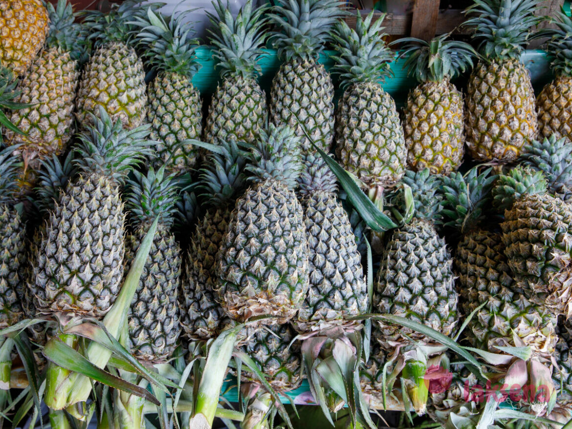 Тайские фрукты. Ананас