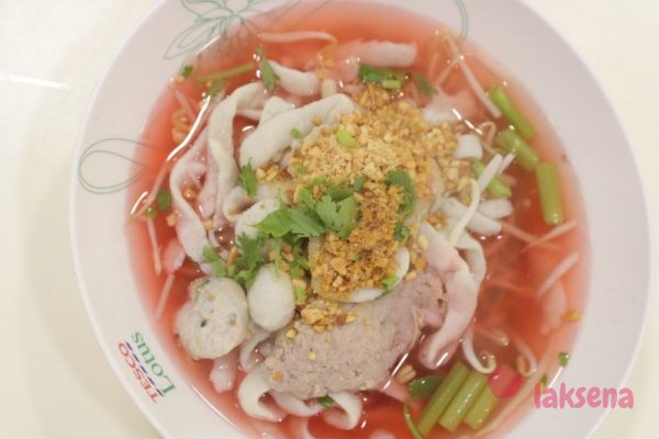 Йен дтаа фоо - малиновый суп с чили пастой тайский суп