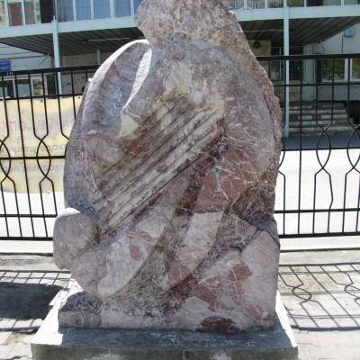 каменные скульптуры новосибирска скалолазковая