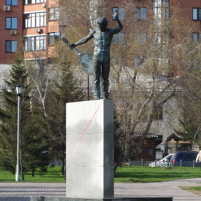 памятники новосибирска Памятник в.с. высоцкому