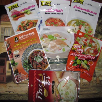 тайская еда в пакетиках Lobo, Ajinomoto, Ken Dee, Kanokwan