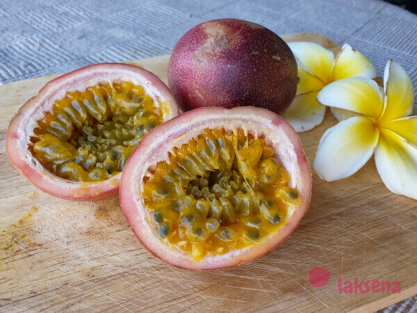 Маракуйя (passion fruit)