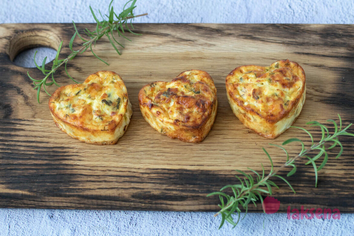 Кабачковые маффины с сыром