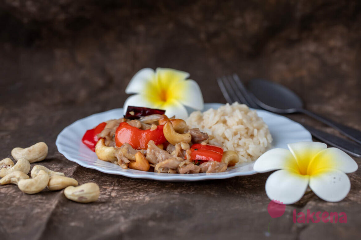 Курица с кешью по-тайски