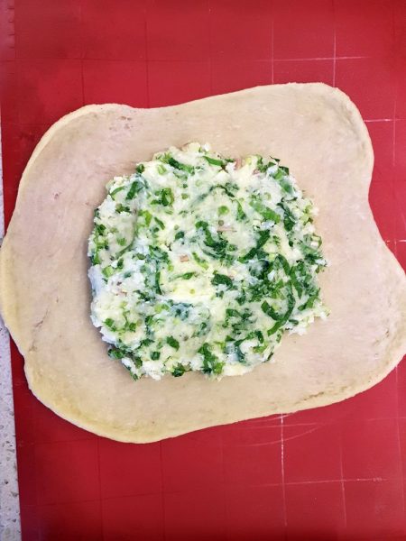 Пирог с черемшой и картофелем