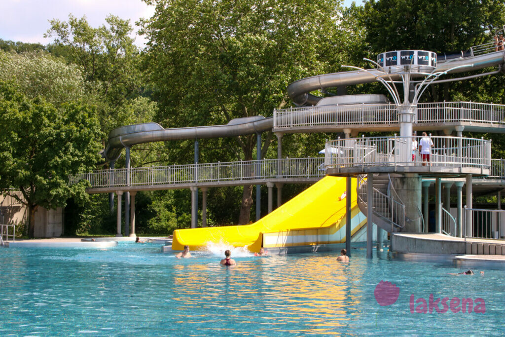 Комплекс бассейнов Welldorado в Вельс, Австрия
