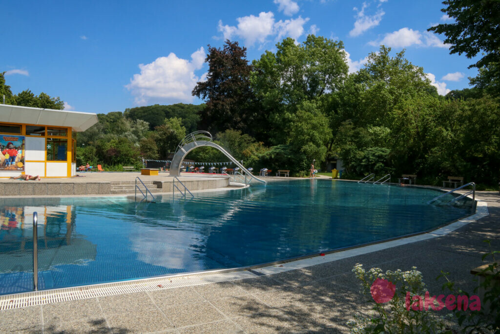Комплекс бассейнов Welldorado в Вельс, Австрия