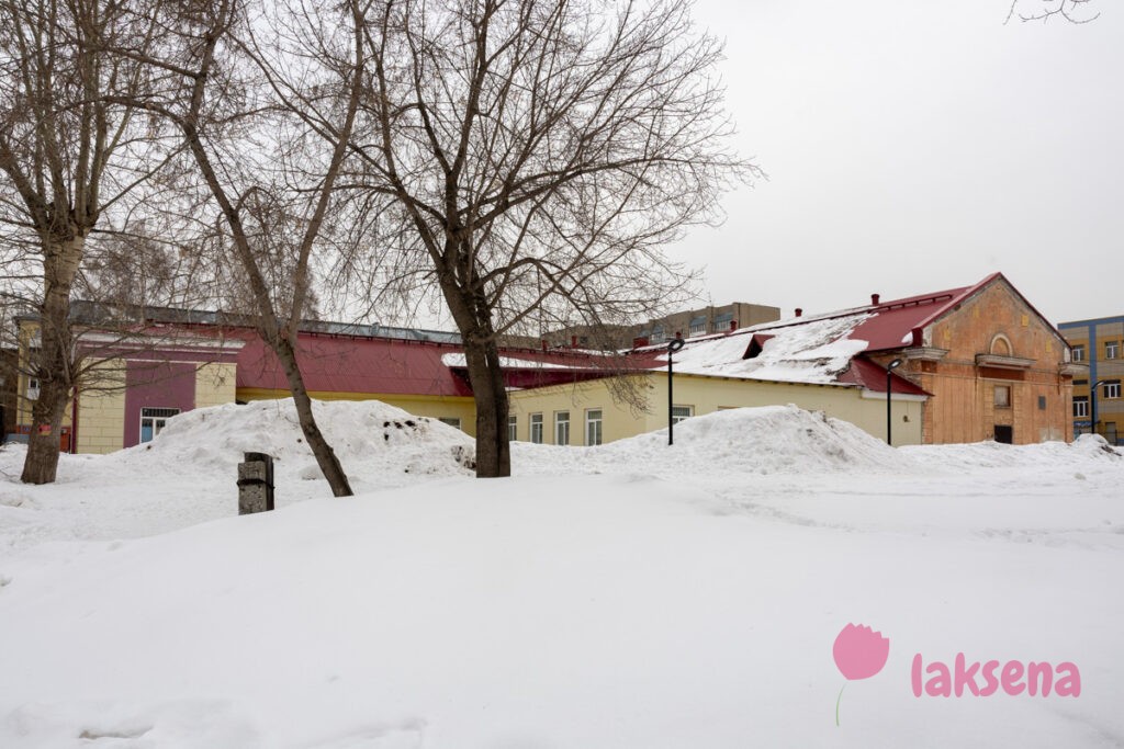 Детский Дом культуры им. М.И. Калинина улица Авиастроителей Ждановка