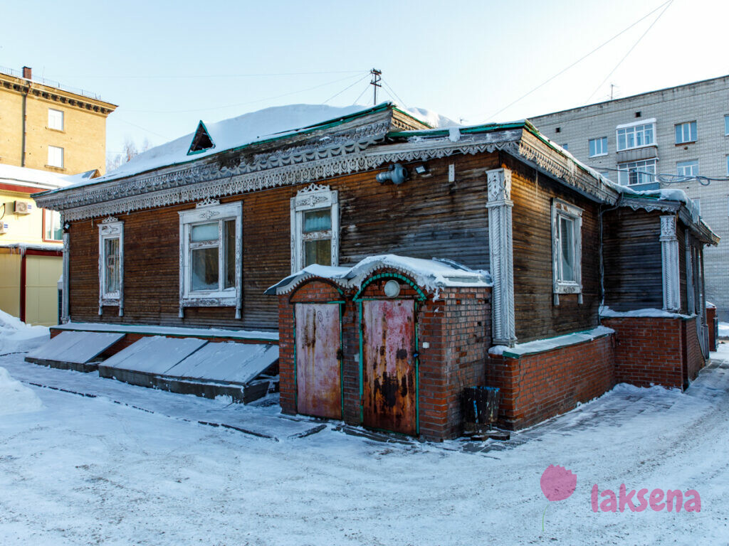 Дом по улице Чаплыгина 27 деревянное зодчество новосибирск