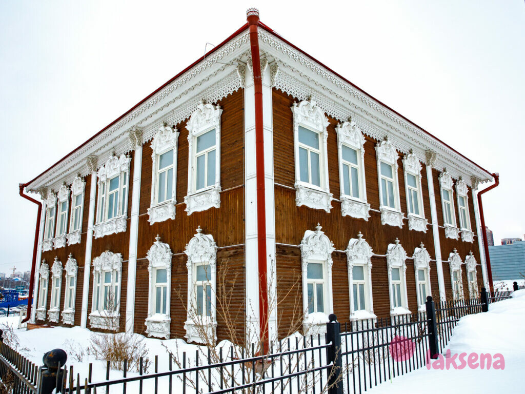 Дом по улице Большевистская, 5, деревянное зодчество новосибирск
