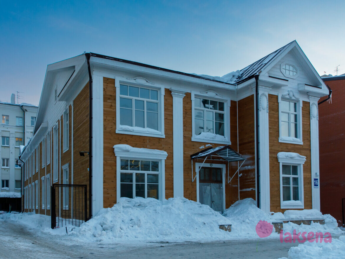 Дом по улице Коммунистическая 16