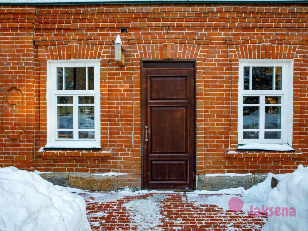 Дом по улице Чаплыгина 28 деревянное зодчество новосибирск