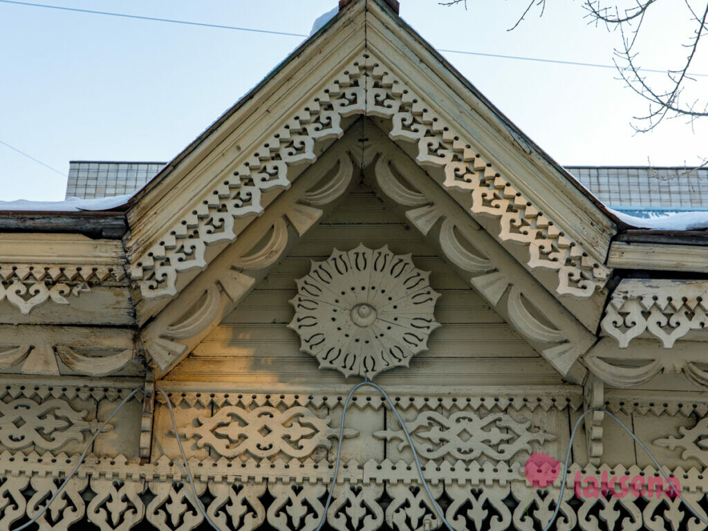Дом по улице Горького, 20 деревянное зодчество новосибирск