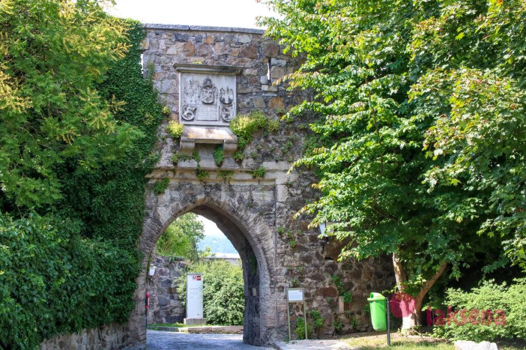 замок линц (Linzer Schloss)