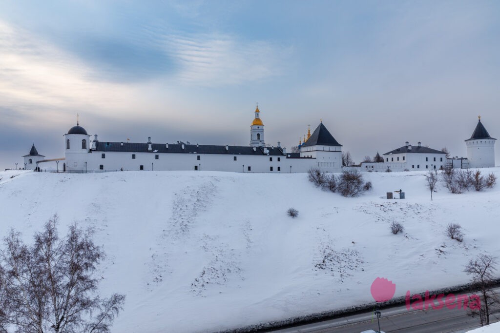 башни и стены тобольского кремля
