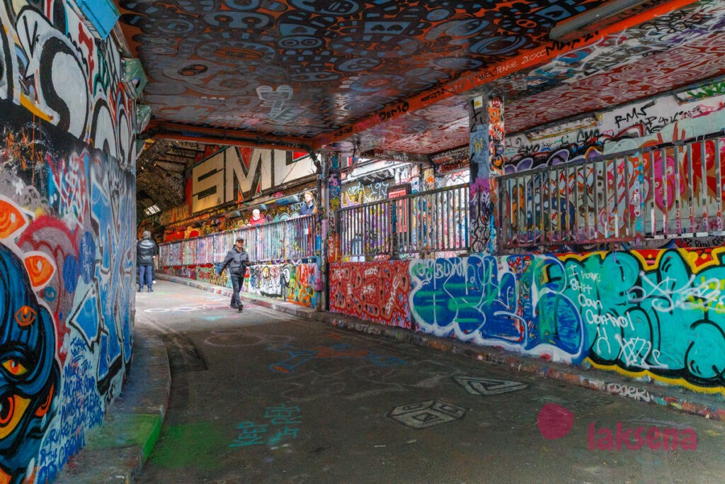 Leake Street arches графитти тоннель