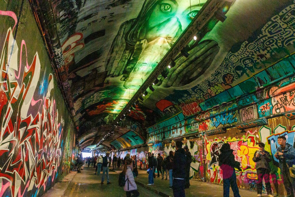 Leake Street arches графитти тоннель