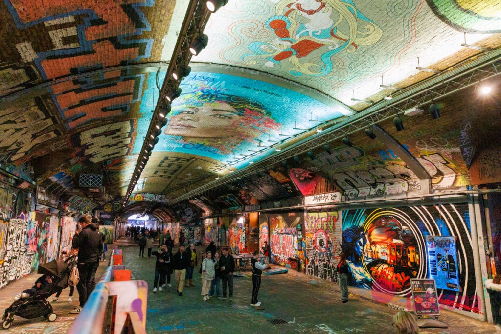 Leake Street arches графитти тоннель