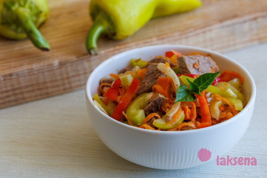 Салат из говядины и болгарского перца