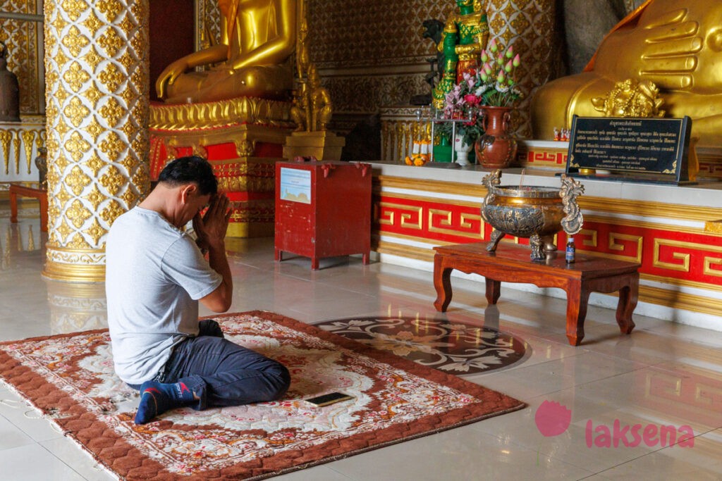 экскурсия Золотой мангровый лес Храм Лежачего Будды Wat Nong Wa