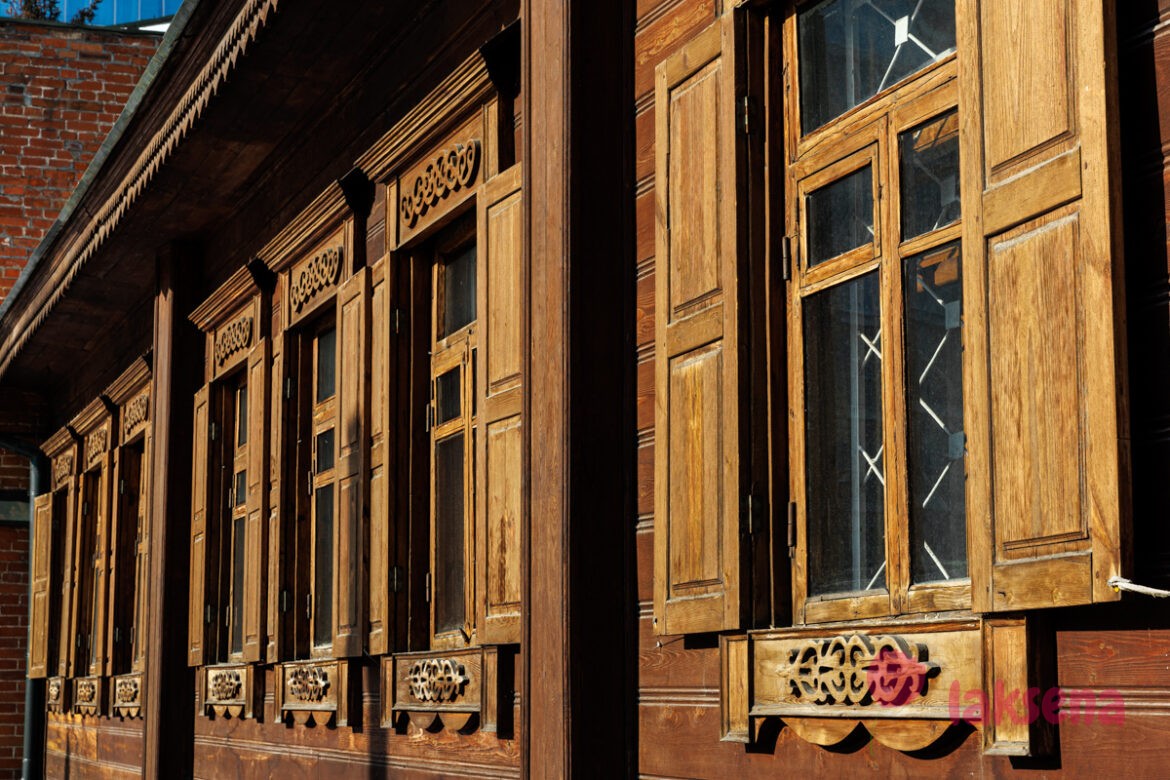 Дом по улице 1905-го года, 15