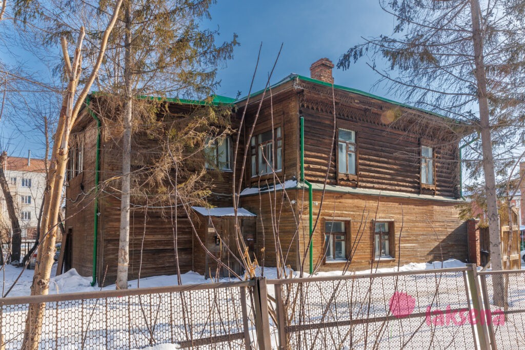 Дом по улице 1905-го года, 13