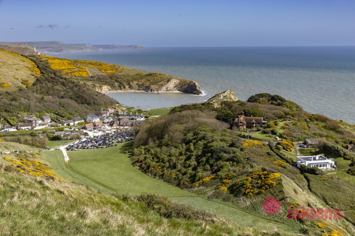Бухта Лулворт (Lulworth Cove)