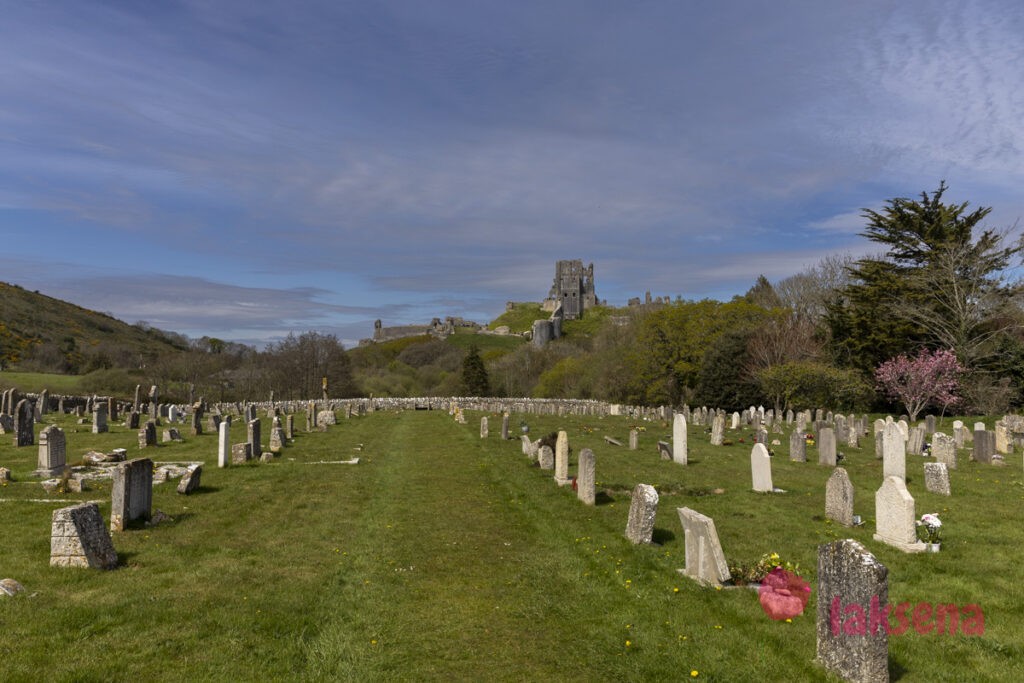 замок Корф касл (Corfe castle)