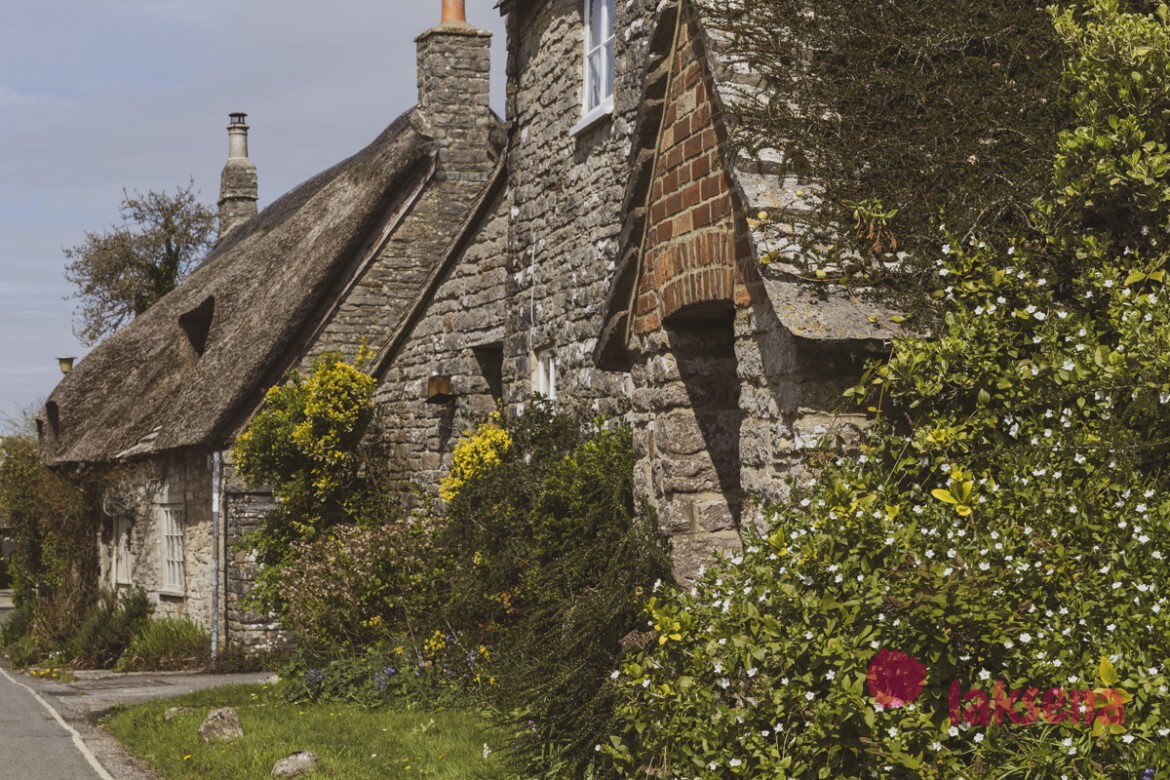 Деревня Корф касл (Corfe castle)