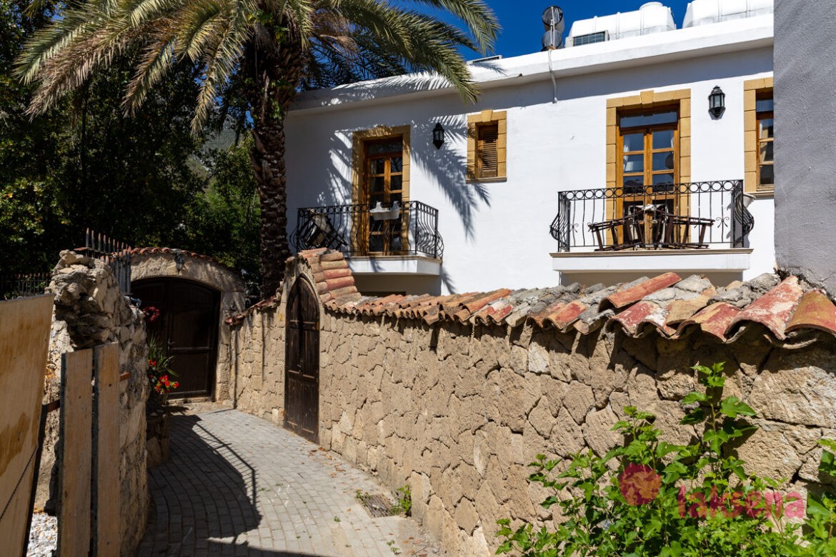 Деревня Беллапаис